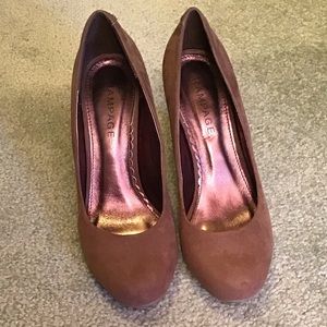 Rampage Faux Suede Pumps